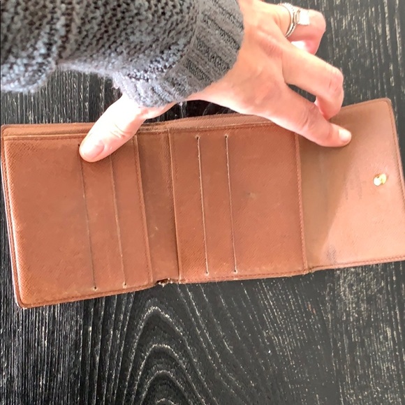 Authentic Louis Vuitton wallet - used - Picture 4 of 6
